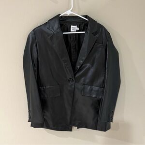 PrettyLittleThing Shiny Black Blazer